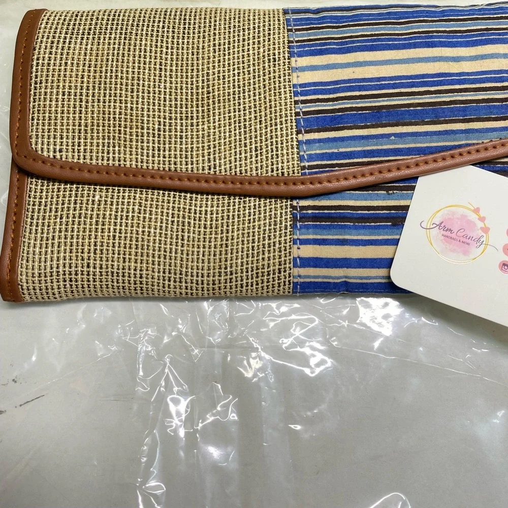 🎁Brand new Clutch/wallet - Picture 4 of 9